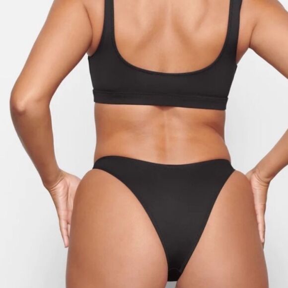 NWT SKIMS Recycled Swim Cheeky Tanga In Gun Metal Black Bikini Bottom - Picture 3 of 6